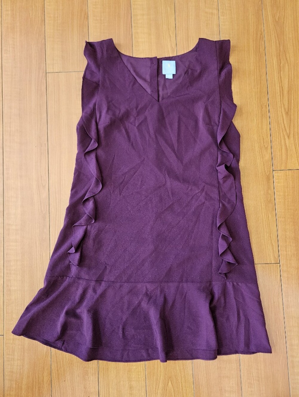 NEVER WORN CECE Burdundy Deep Plum Sleeveless V-Neck Ruffle Tiered Dress Sz 10